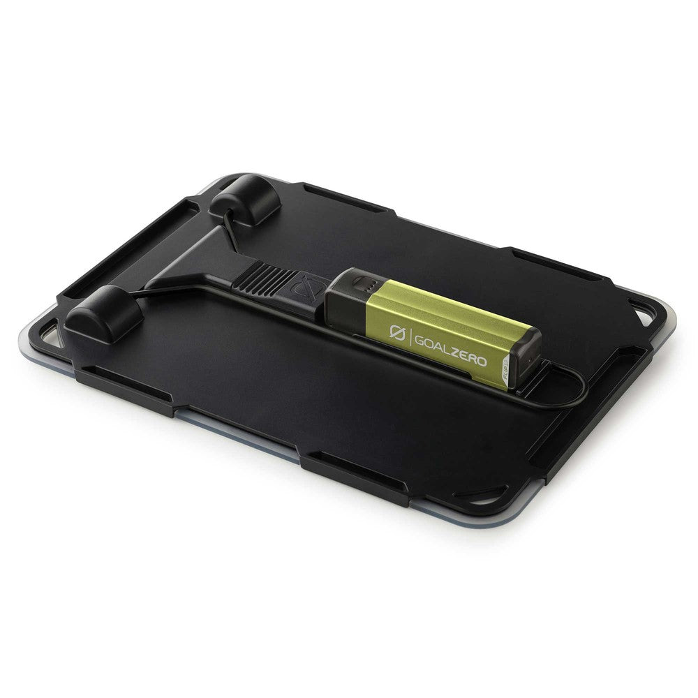 goal-zero-switch-10-core-multi-tool-solar-kit-with-nomad-7-plus-panel image 5