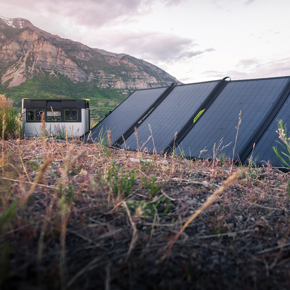 goal-zero-nomad-100-100w-foldable-solar-panel-open-box-with-built-in-yeti-chargi image 5