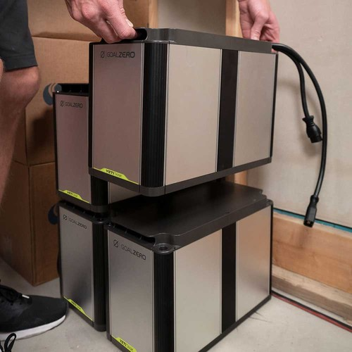 goal-zero-yeti-link-expansion-module-1-200wh-expansion-controller-with-120w-powe image 8