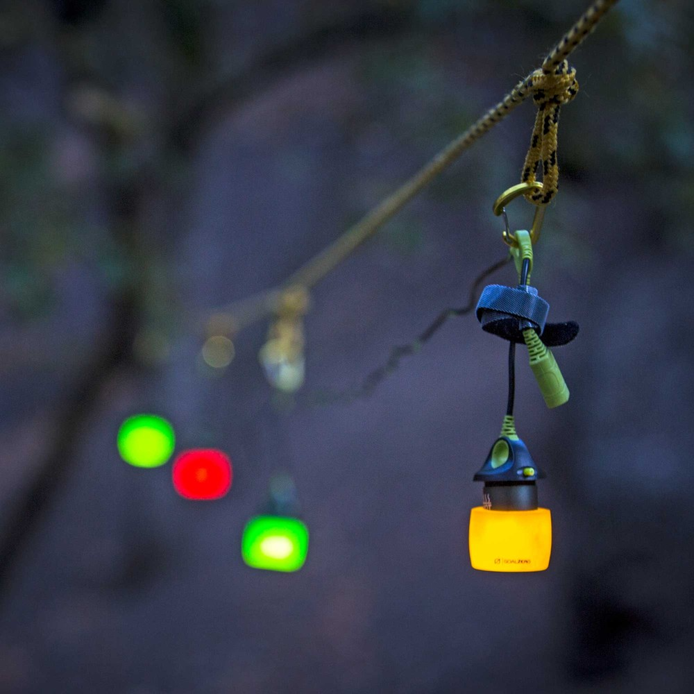 goal-zero-light-a-life-mini-4-pack-with-shades-110-lumen-usb-led-lantern-lights- image 6