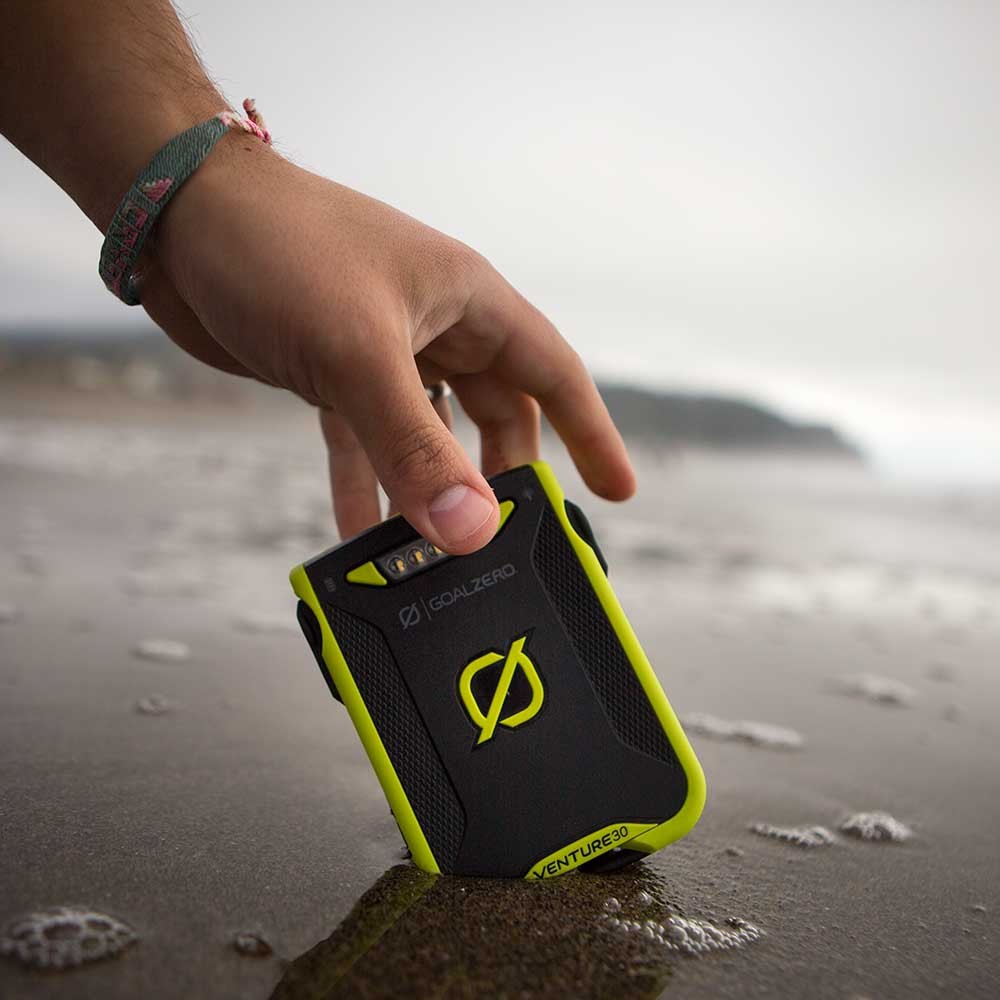goal-zero-venture-30-power-bank-lighthouse-600-lantern-nomad-10-solar-panel-emer image 8