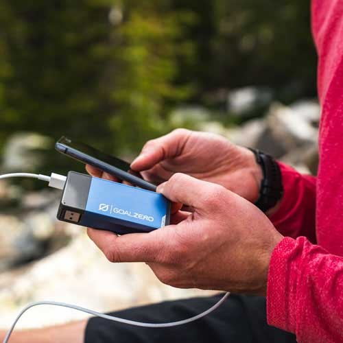goal-zero-flip-24-power-bank-open-box-6-700mah-pocket-usb-charger image 5