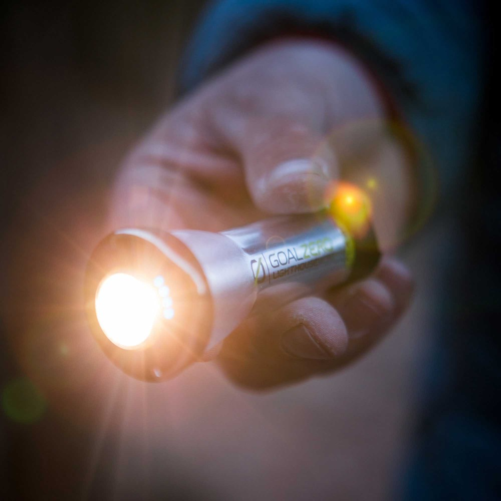 goal-zero-lighthouse-micro-flash-usb-rechargeable-lantern-with-120-lumen-flashli image 8