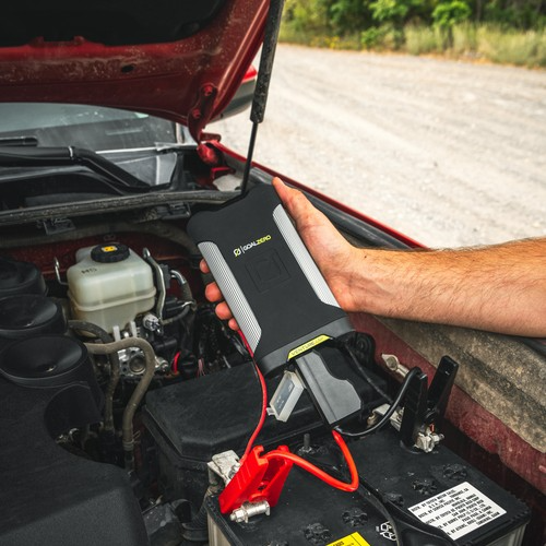 goal-zero-venture-jump-800-amp-portable-car-jump-starter-and-emergency-power-ban image 8