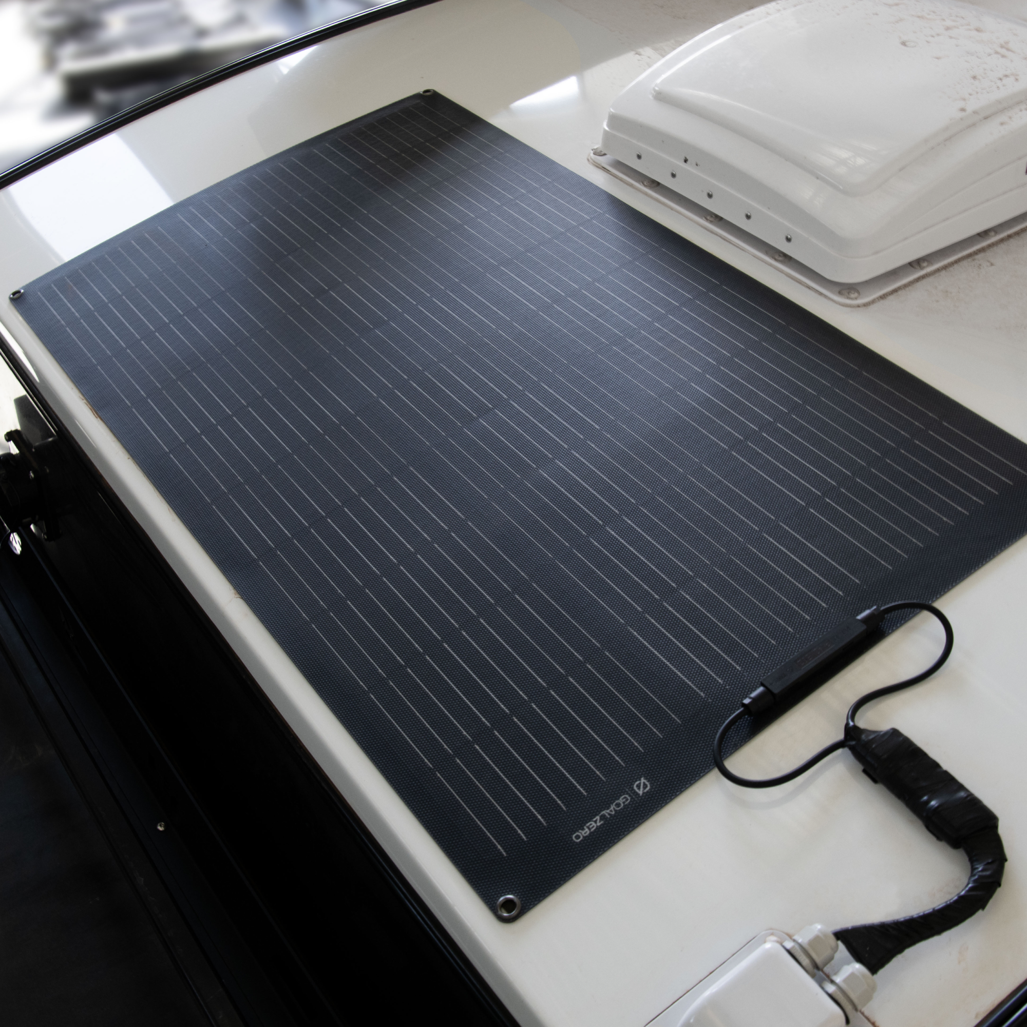goal-zero-flex-100i-flexible-monocrystalline-solar-panel-100w-curved-mount-ip67- image 7