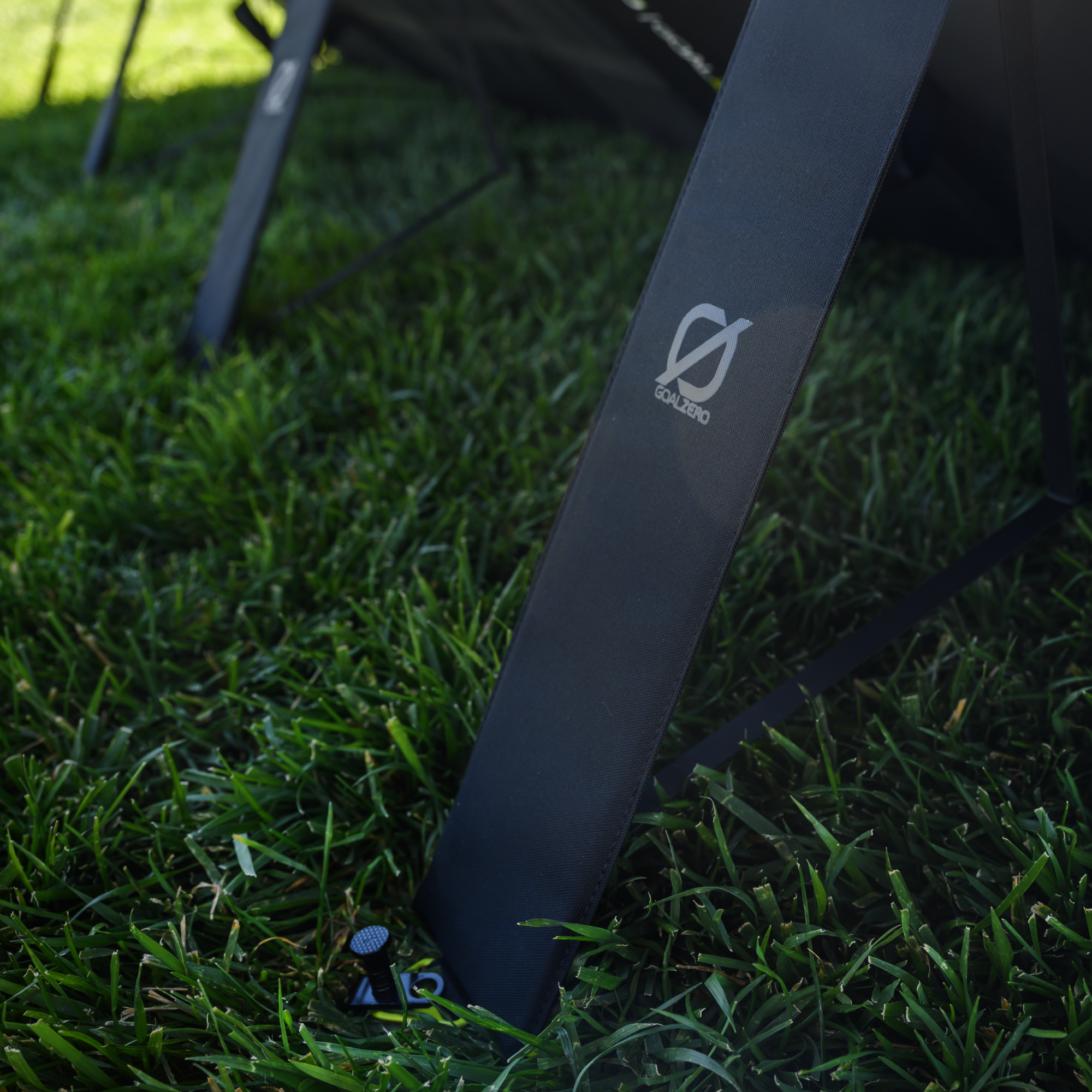 goal-zero-nomad-400-portable-folding-solar-panel-400w-solar-charging-for-yeti-po image 6